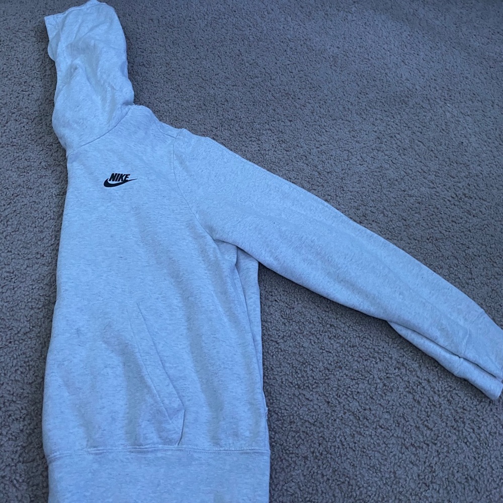 nike women’s sweatshirt